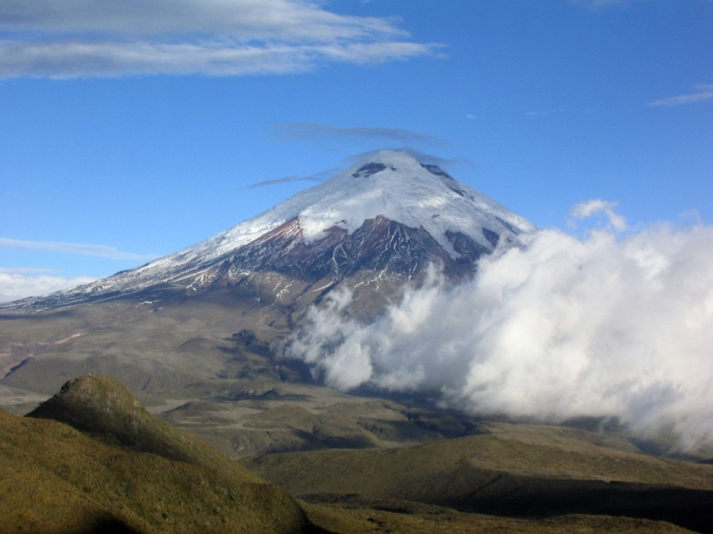 Tocando las Nubes en el Volcán Cotopaxi