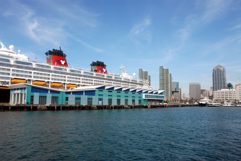 Viva la magia a bordo de un crucero de Disney®